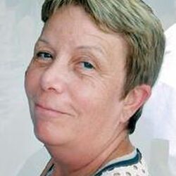 Paula LENOM à -: avis de décès