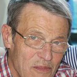 Roger LORCÉ à : avis de décès