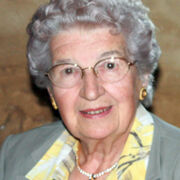 Yvette HENNEAUX
