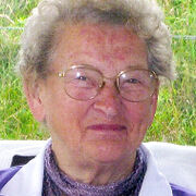 Lucienne LARUELLE