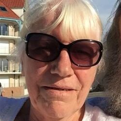 Jeannine VAN HOYWEGHEN à Franière: avis de décès