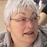 Nadia MORET