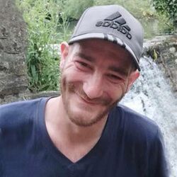 Charly LEVEUGLE à Tournai: avis de décès