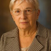 Yvette Buren