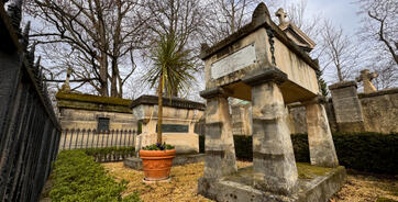 Un cimetière devenu tendance grâce aux célébrités qui y séjournent