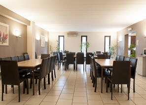 Centre funéraire Charles-Renard : entreprise de pompes funèbres